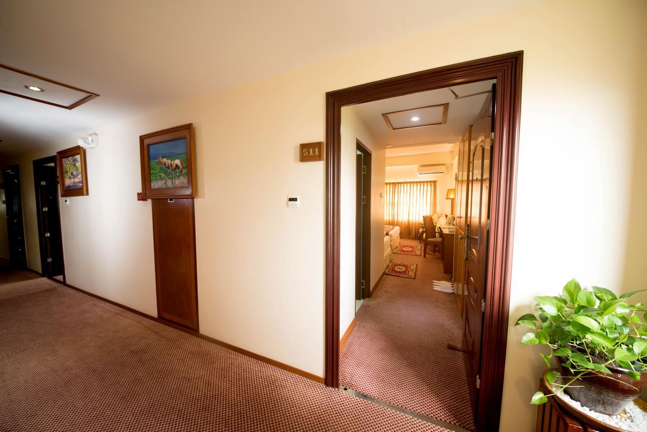 Reno Hotel Yangon Exterior photo